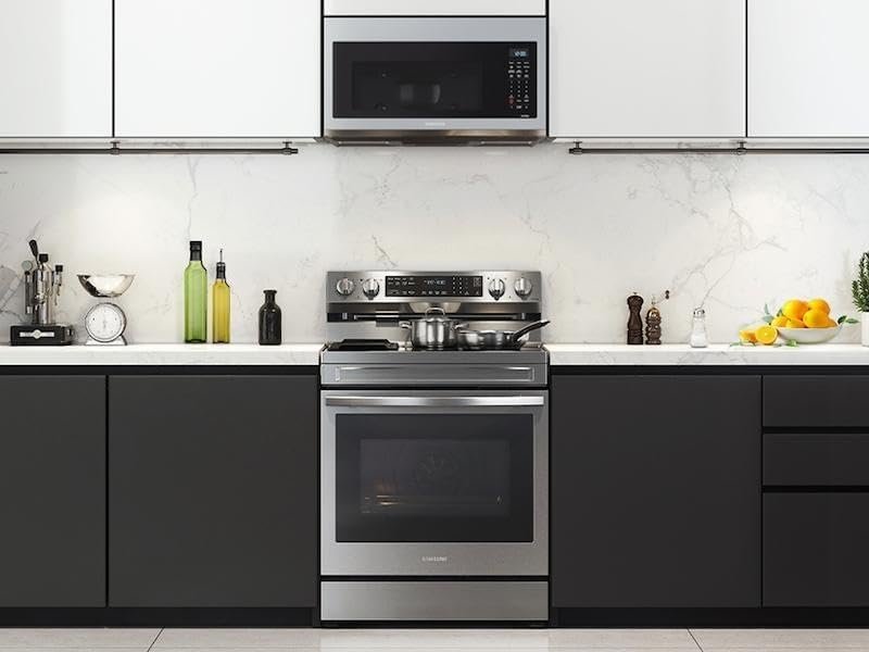 Samsung 6.3 cu. ft. Smart Freestanding Electric Range with No-Preheat Air Fry NE63A6711SS - Image 3