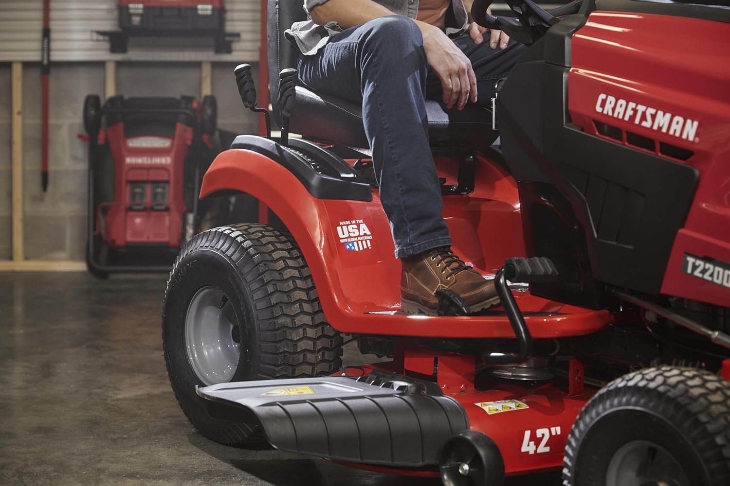 Craftsman T2200K 42-in 20 HP 725cc Hydrostatic Riding Mower - Image 10