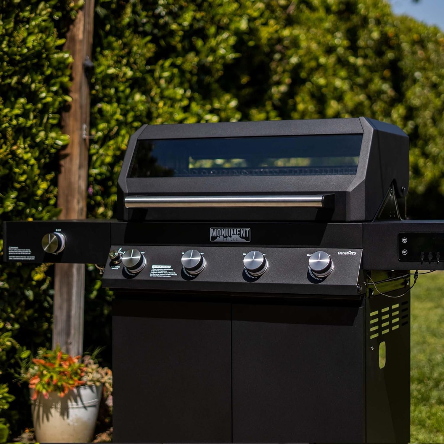 Monument Grills Denali 425 Black Smart Tech Propane Gas Grill - Image 5